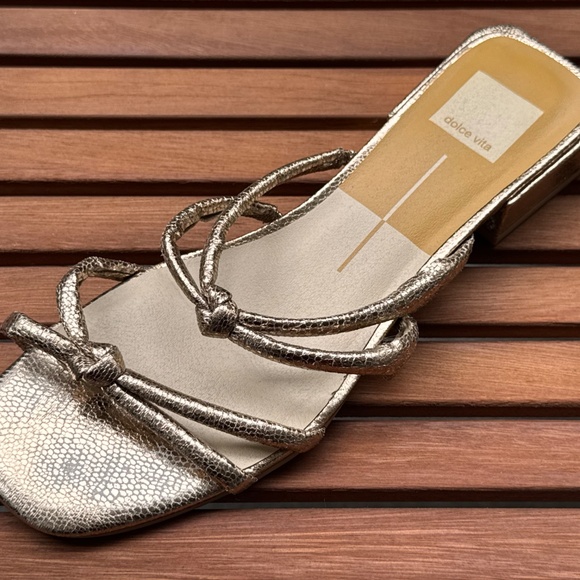 Dolce Vita Hensla Gold Metallic Strappy Block Heel Sandals - Picture 4 of 16